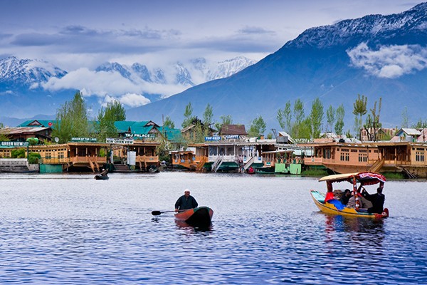 Kashmir - Heaven on Earth Bhartiya Airways